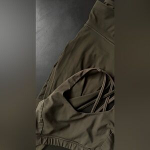 Lululemon workout set in dark green